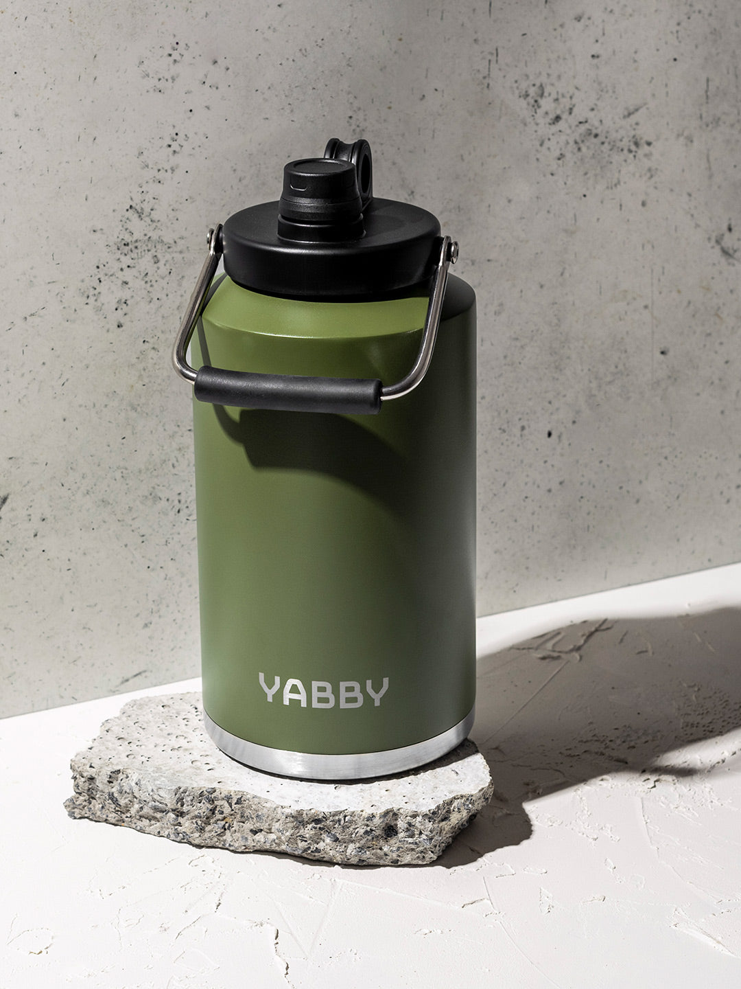 3.8 Litre Green Jug Insulated Stainless Steel by Yabby Outdoors. Lifestyle photo. Keep Hot and Cold for longer. Best Green Jug Australia.